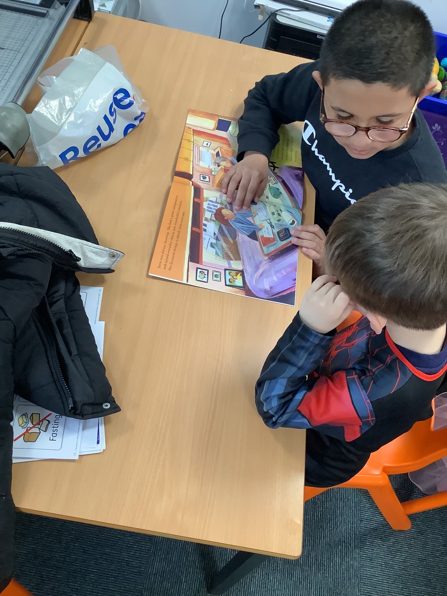 MeridianAngelPS's tweet image. We love peer reading, to celebrate @WorldBookDayUK the children enjoyed reading with children in different classes