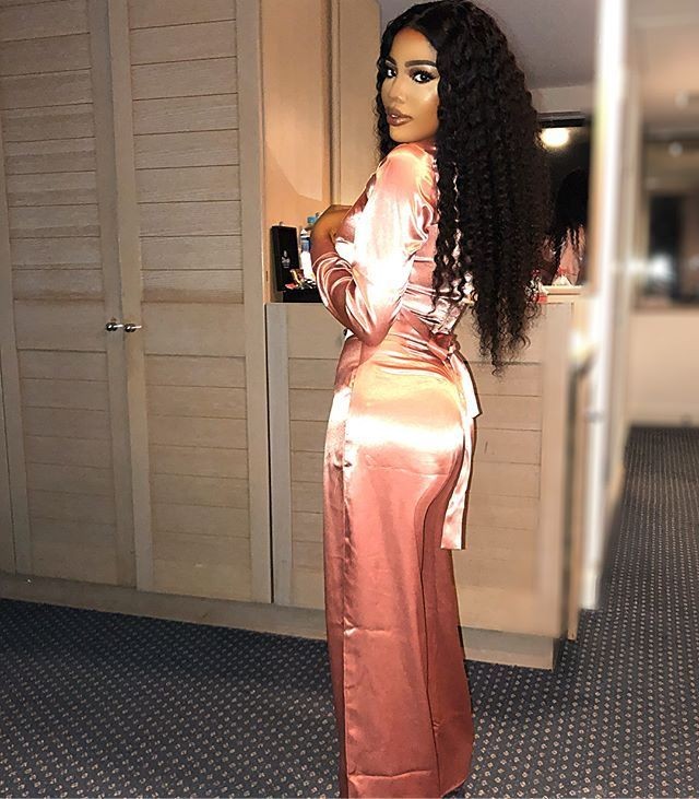 SATIN_CLUB's tweet photo. Who doesn't like satin jumpsuits? They are just perfect - the whole body is dressed in satin. 🤤
Follow @SATIN_CLUB for more!
Tags: #satin #satinfetish #satinlove #satinblouse #satinpants #satindress #satinjacket #satinjumpsuit #satinsheets #satinpanties #silk #shiny #fetish https://t.co/aVQ0lFyV6A