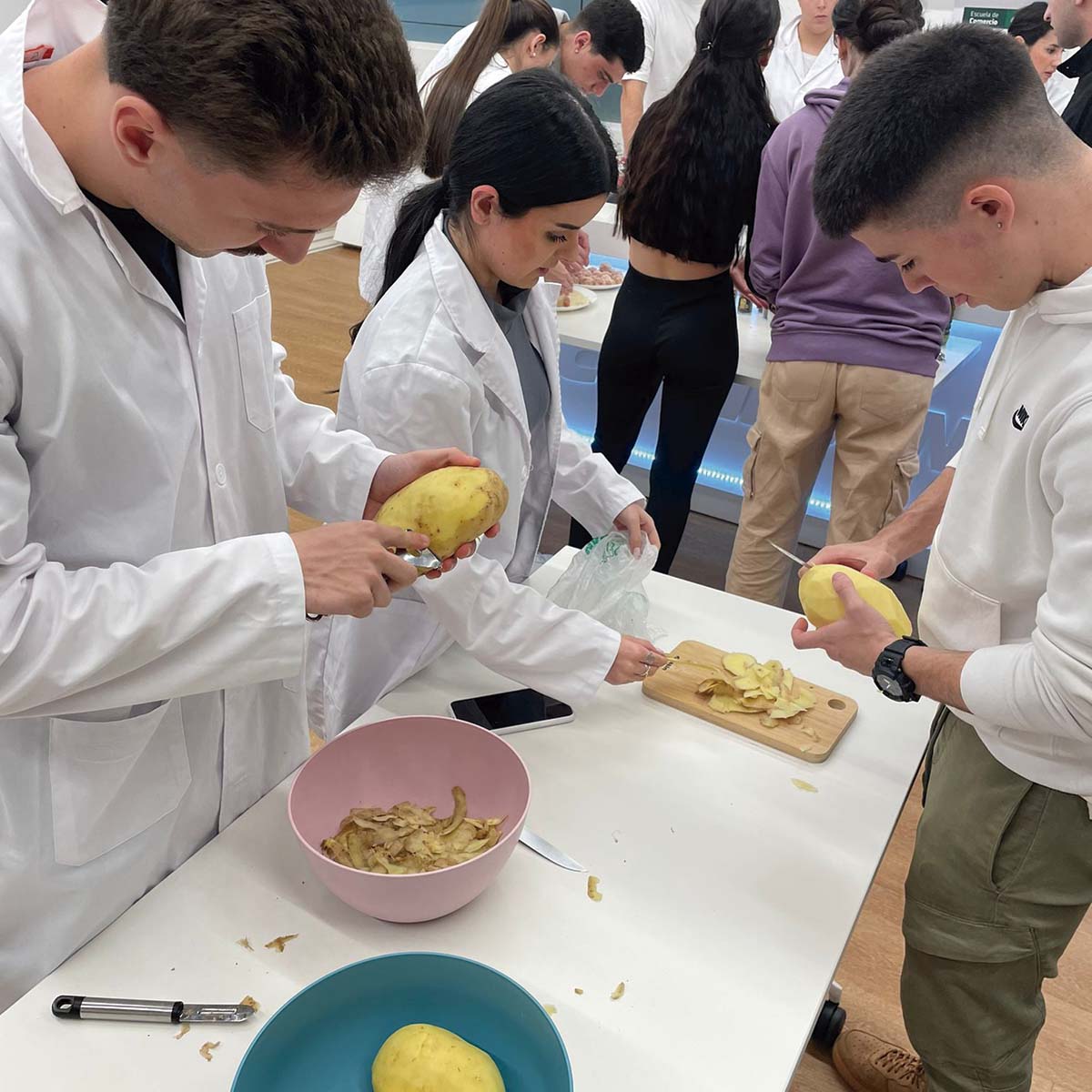 CFI Reina Isabel tweet media