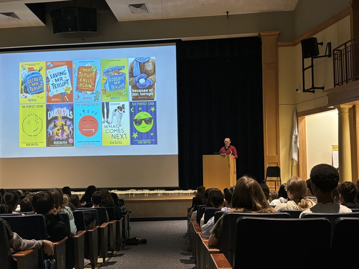 adelfarno's tweet photo. Grateful and inspired lions at LMS with Rob Buyea! https://t.co/TeE0zSr1Bv