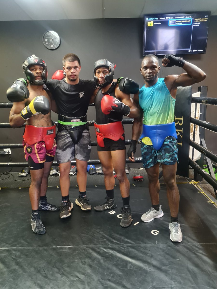 RklBoxing57458's tweet photo. https://t.co/OwjDRW2gJN
