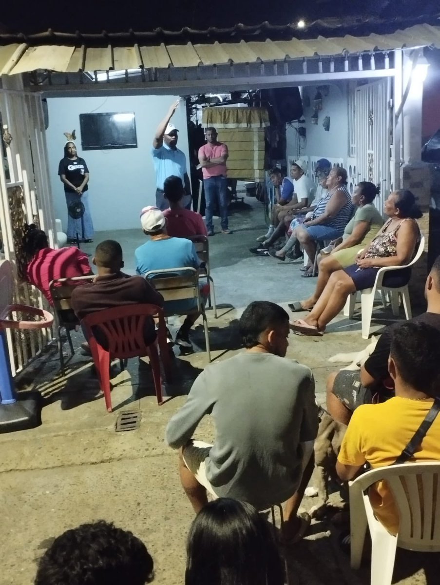 Los vecinos de Los Andes 1 escucharon nuestras propuestas y están convencidos que el distrito necesita que #hagamoselcambio desde la Asamblea.