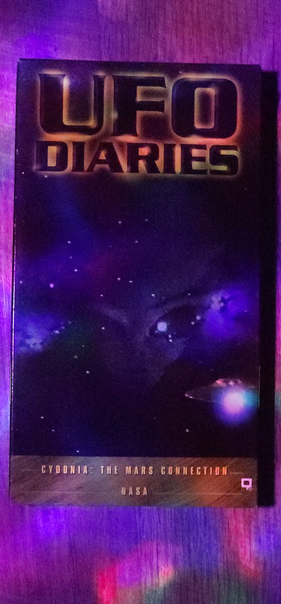Dark_Epoch_'s tweet image. This tape is cool, got some vintage Hoagland stuff that is definitely making the final cut...
#ufotwitter #cydonia