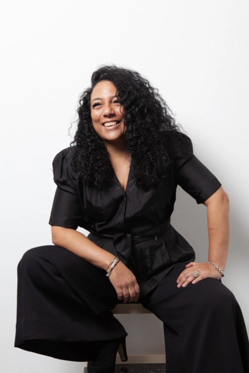 Violeta Sofia tweet media