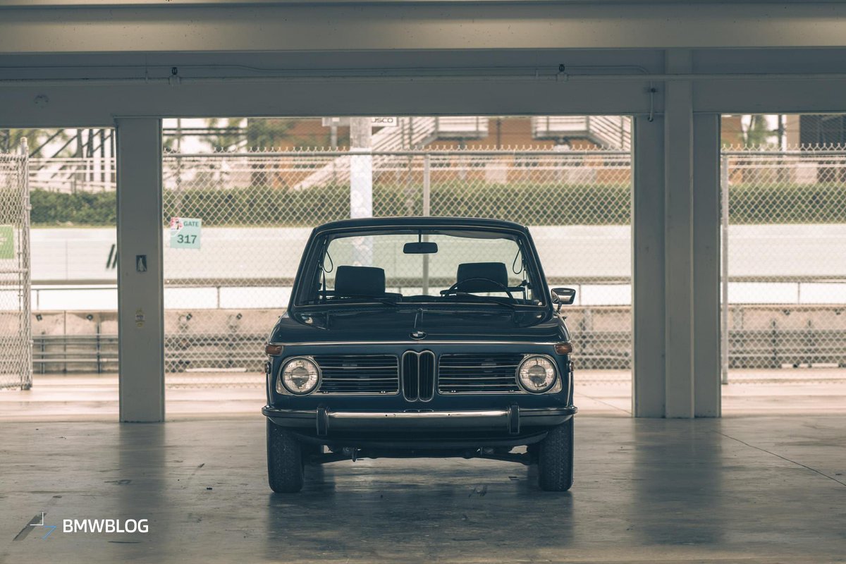 hboeriu's tweet photo. Such a fun car to drive BMW 2002 tii https://t.co/lvwF86IxoL