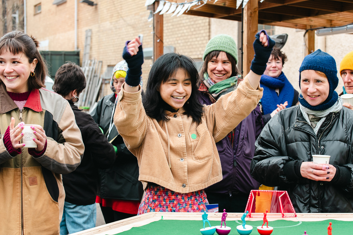 beautiful photos from our Feminist Tabletop Football game, taken by @SLG_Photo are up on our blog …epeoplesbankofgovanhill.wordpress.com/2024/03/13/eve…