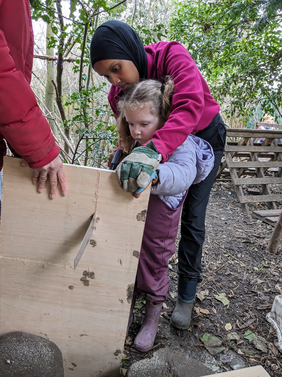 TWNrsry's tweet photo. * Weekly Activities - Hedgehog Home Part 1 *

Hedgehogs are now classed as 'vulnerable to extinction' so we thought we would help by building them a home where they could look after their hoglets.

Link to our blog: https://t.co/eeGYHWjPjb

#thewoodlandnursery #ForestSchool https://t.co/m7o1JI4lC3