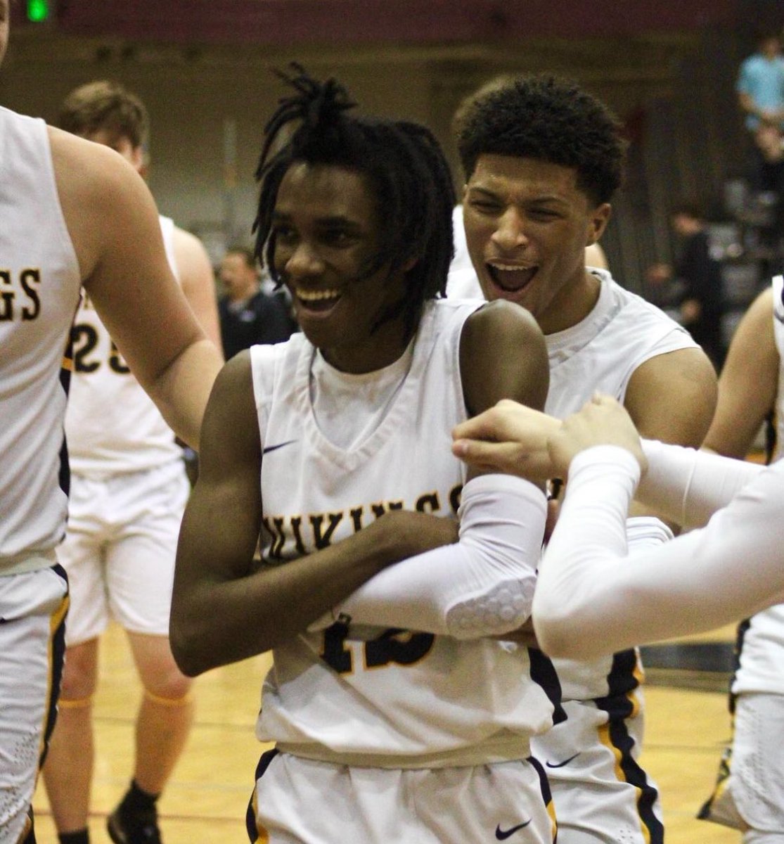 Walled Lake Central Boys Basketball tweet media