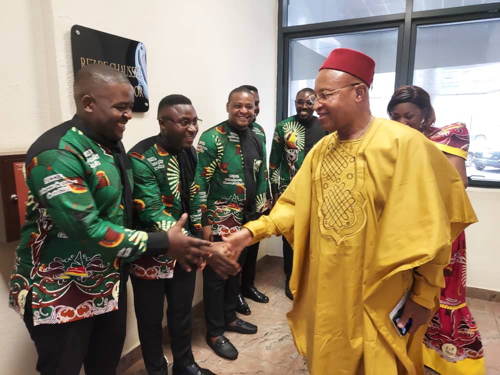 Les dames de l'INS célèbrent joyeusement la Journée Internationale des droits des femmes