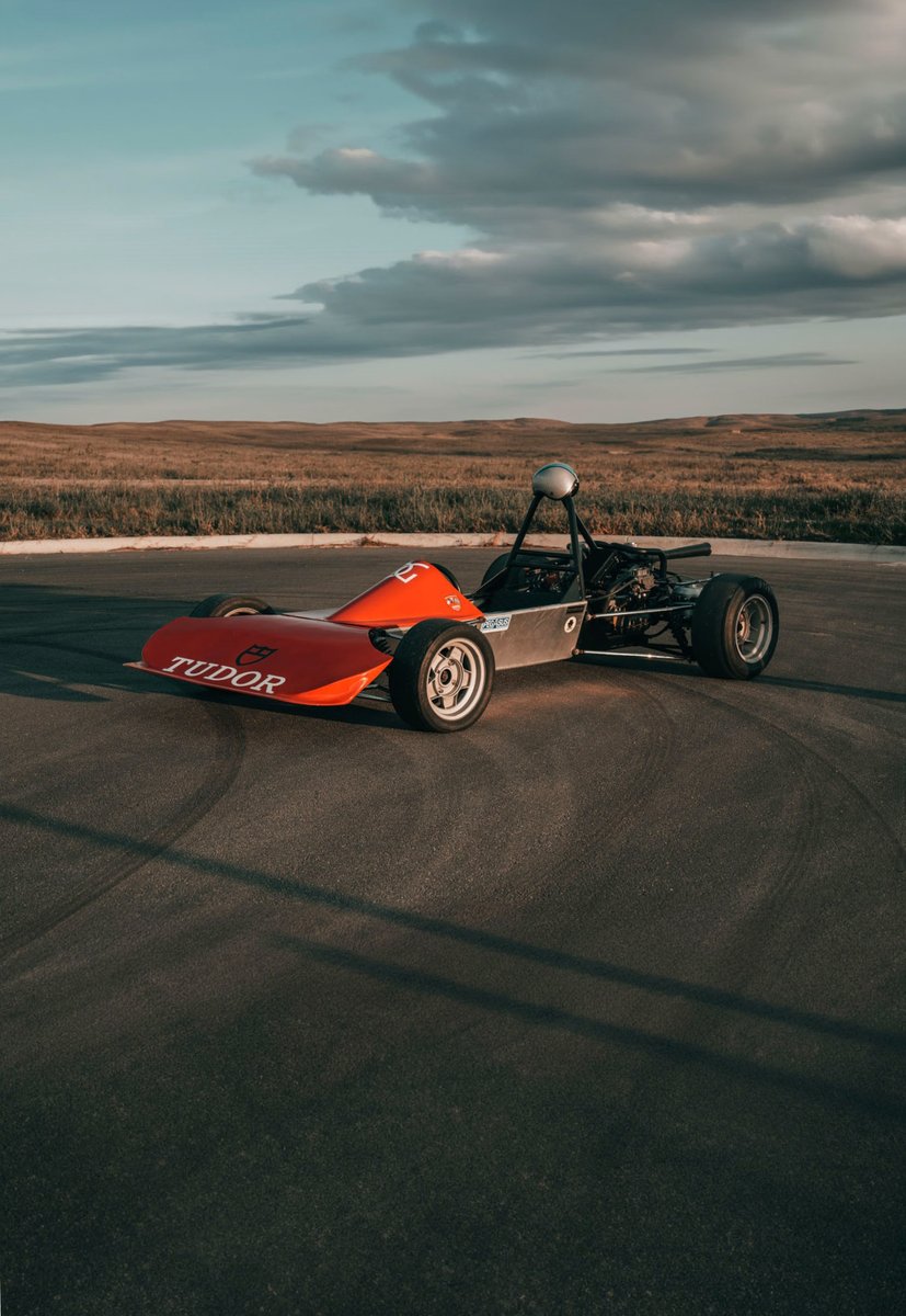 TheGentRacer's tweet photo. Still looking for a more original body for my Beach SV16 if anyone on car twitter happens to know of something that will work...
#Supervee https://t.co/5bmZlGabf2