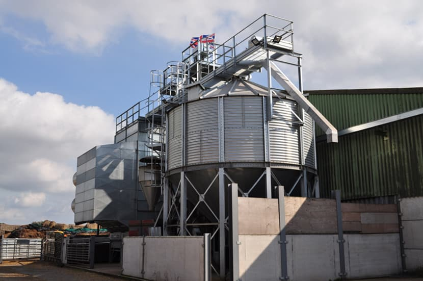 Perry Of Oakley Ltd tweet media