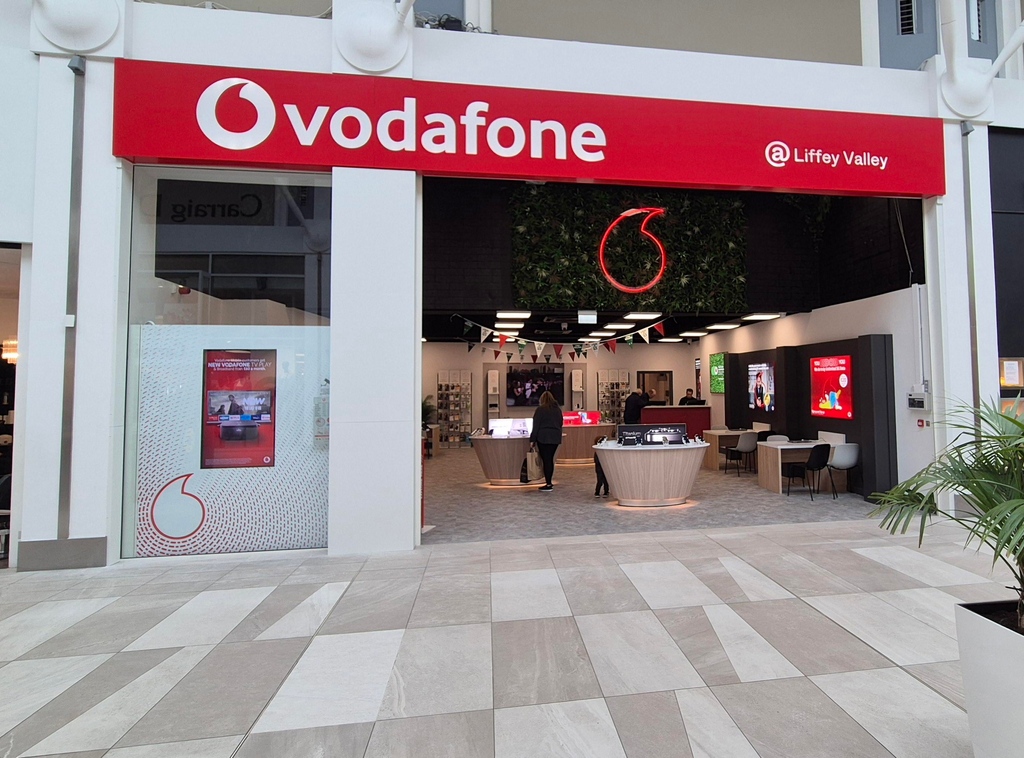 🎉 Exciting News 🎉 Our brand new Vodafone store has landed in Liffey Valley! Get ready to explore a world of cutting-edge technology, unbeatable deals, and exceptional customer service ❤️ #VodafoneConnects #LiffeyValley #NewStore #Vodafone