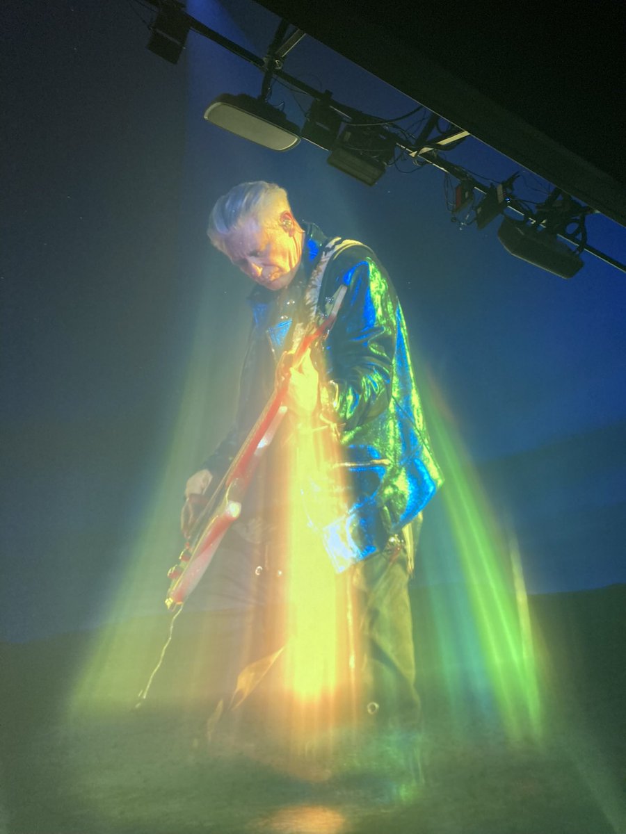 u2jp1's tweet photo. もう半年近く経ってしまったけれど生アダム拝めて良かった。
来年もそのままのアダムで居て下さい。
#HappyBirthdayAdamClayton 
#アダム・クレイトン
#U2 https://t.co/OnXqO2NkXk