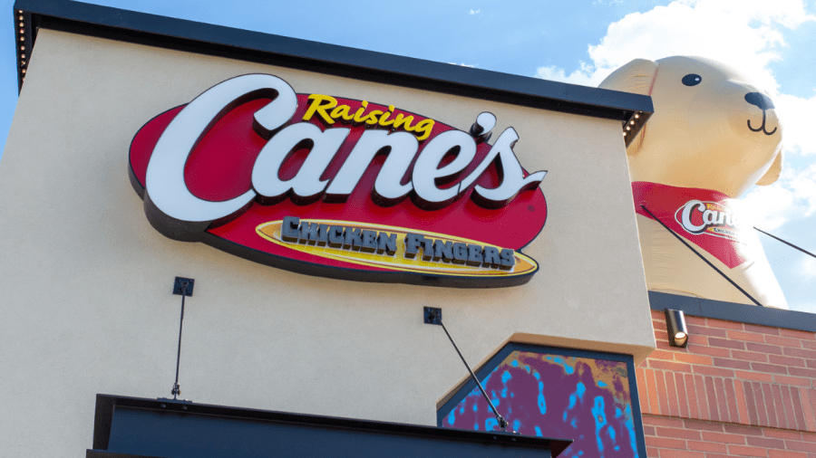MyStateline's tweet photo. Raising Cane’s Chicken Fingers to move into former Stone Eagle location in Rockford https://t.co/zDziRpR9kp https://t.co/Ef6xM0vysb