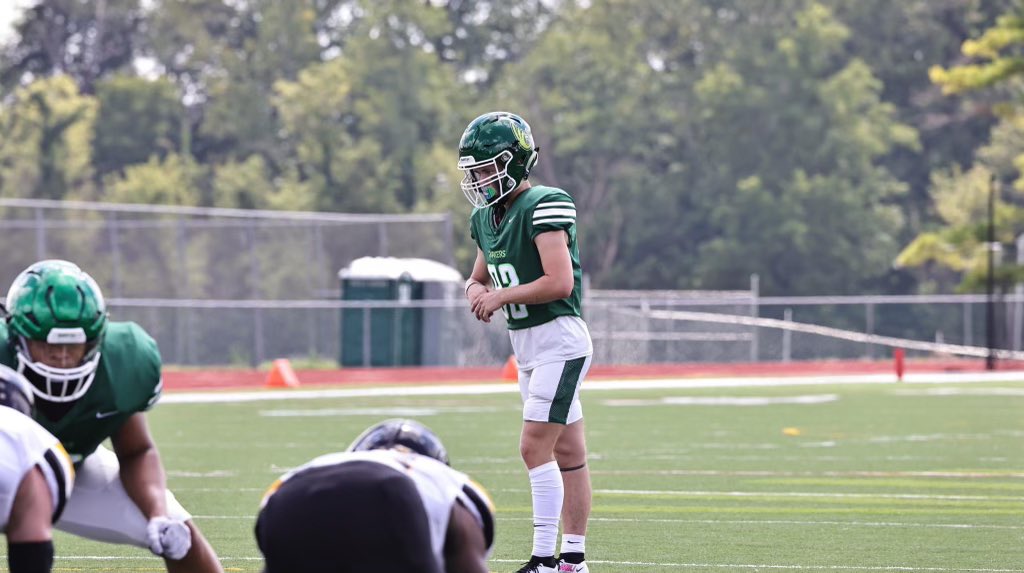 DubC_Football's tweet photo. 🚨Senior Spotlight🚨

K Seth Best

Hometown: London, OH

Major: Exercise Science 

Accolades: 1st single game PATs made, 1st single season PATs made, 3rd for career PATs made, leadership council member

Post-grad plans: Pursuing doctorate in physical therapy 

#GoGreen https://t.co/Itrhz8i4E8