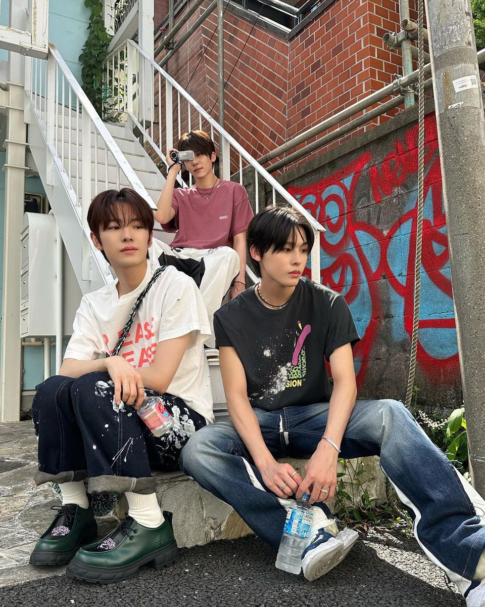 0628nyang's tweet photo. 이날온리유레전드지………. https://t.co/dQIKy2gEoP