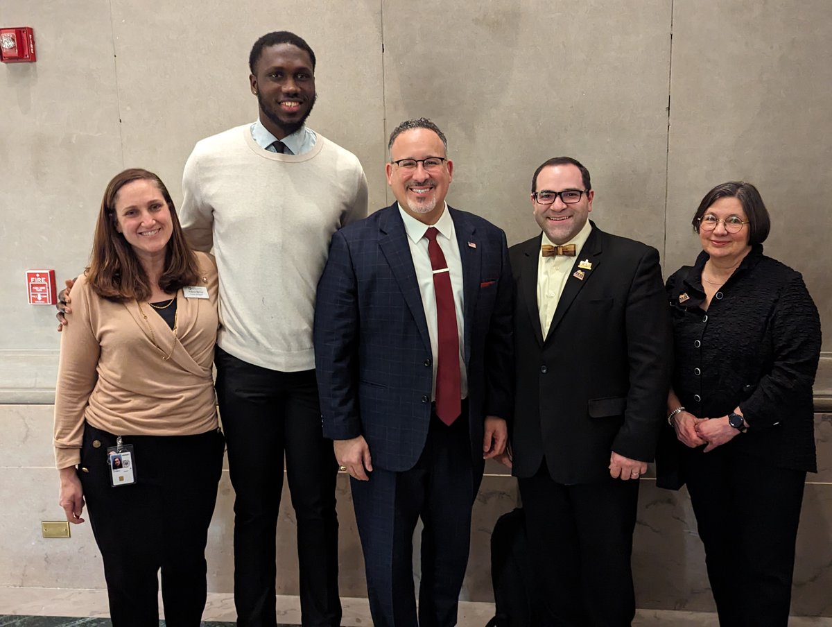 Kid Governor tweet media