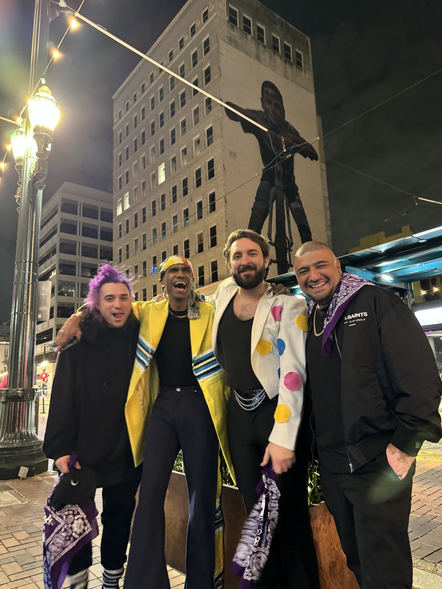 GM! From Houston,  Texas!

New track alert: open.spotify.com/album/2cE1ePzP…

🔥🔥🔥🔥🔥