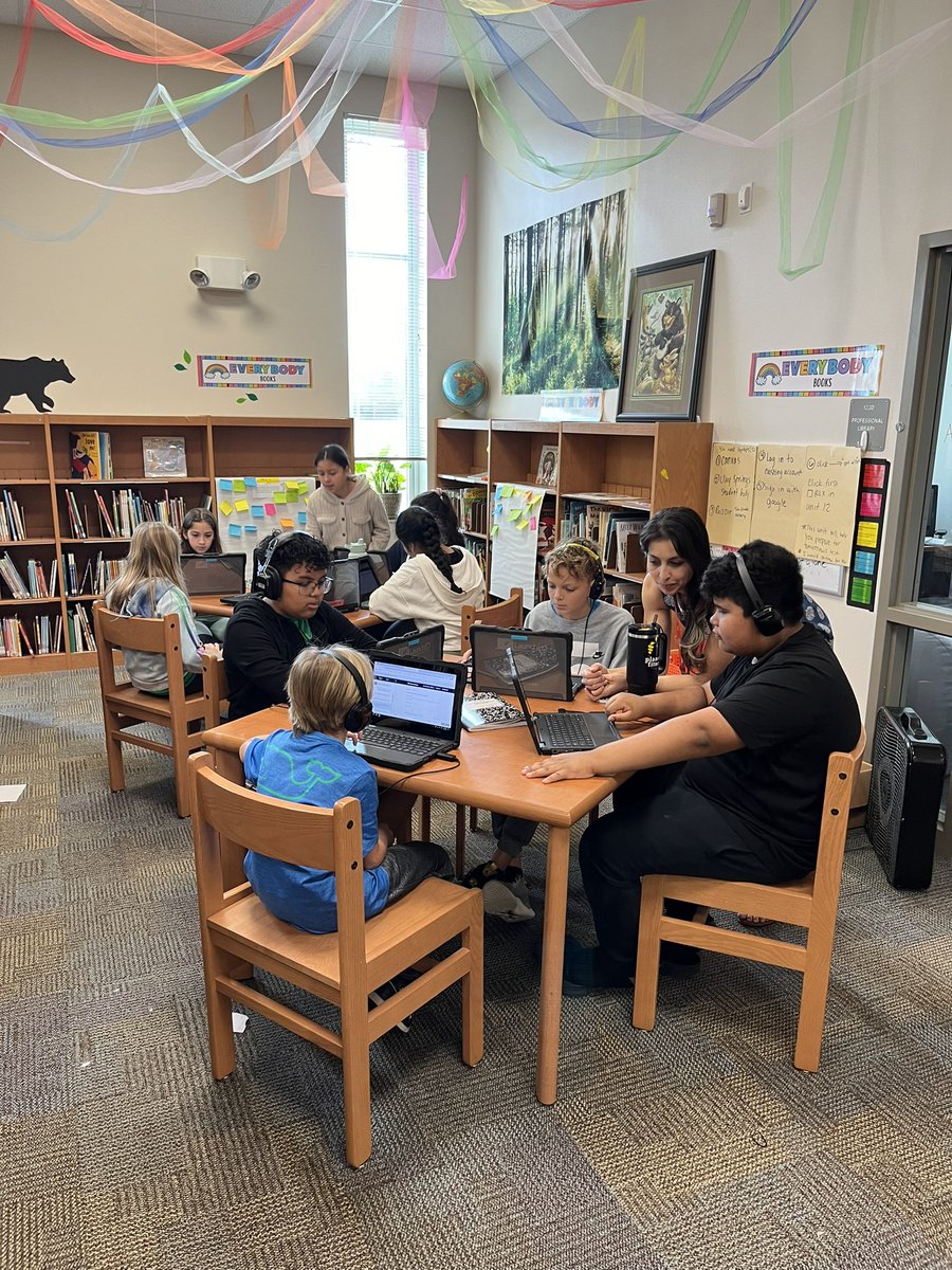 Today I had the pleasure of visiting @ClaySpringsOCPS. 5th grade has a unique plan for small group instruction in the media center with their teachers and coaches. Students were collaborating and working hard. Thanks @McdaidRebecca for a great day. @K5MathOCPS