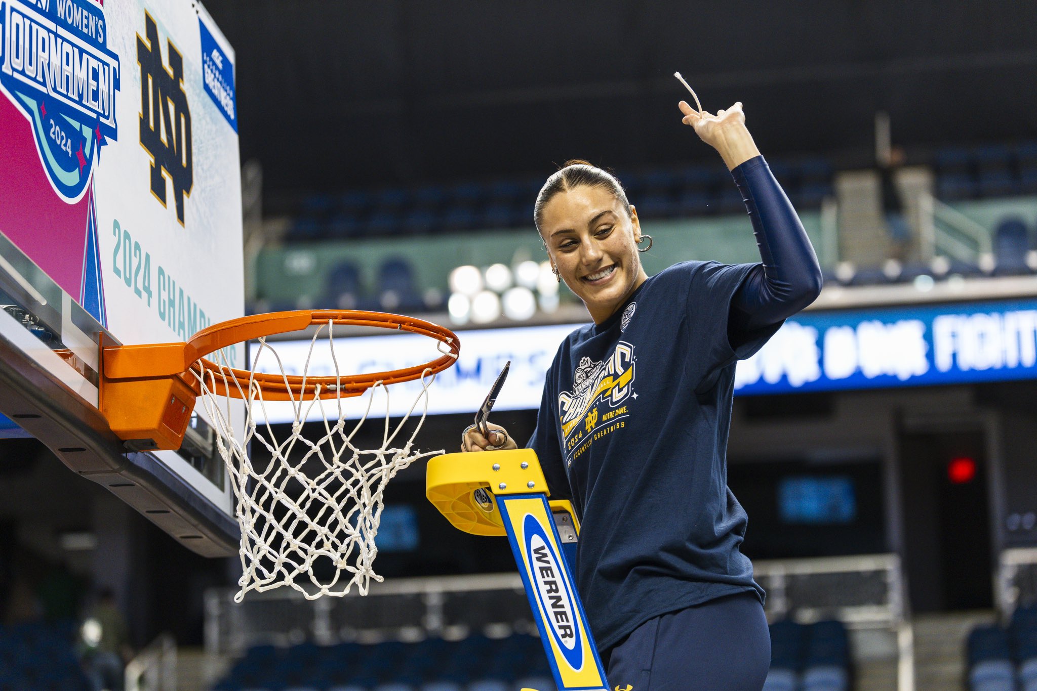 Notre Dame Women s Basketball ndwbb X