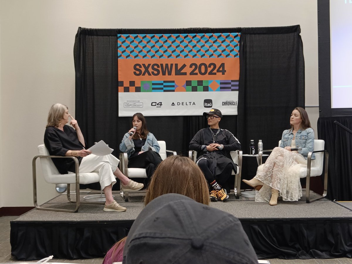 Loving this panel at #sxsw24 'Is The Internet OK?' @FlaviaBarbat's defense for integrity in online mediums is a stark contrast to @theChrisDo's propensity for 'sloppy honesty'. Flavia's insisting on good and honest content garners solid applaus and agreeing nods. Rightfully so 🔥