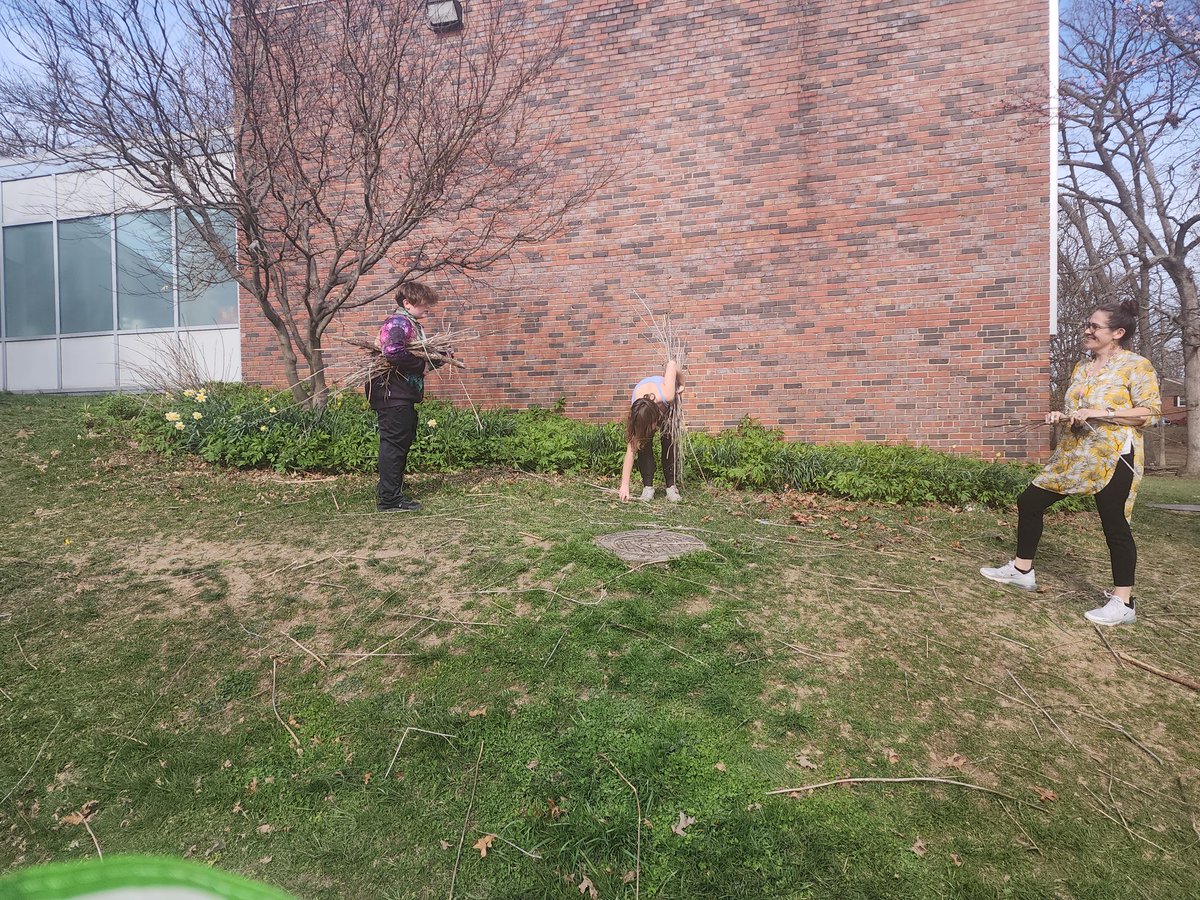 Kim Magginson (@kim_magginson) on Twitter photo Thank you to <a href="/MsValentineRMS/">Raine Valentine</a> and members of our Green club for early spring sprucing up!!!! You guys are amazing!!! @DrMRogersBCPS <a href="/TeamRidgely/">RidgelyMS</a> <a href="/BarishSeth/">Dr. Seth Barish</a> <a href="/SantosBCPS/">Larissa Santos</a> Thank you to <a href="/MsValentineRMS/">Raine Valentine</a> and members of our Green club for early spring sprucing up!!!! You guys are amazing!!! @DrMRogersBCPS <a href="/TeamRidgely/">RidgelyMS</a> <a href="/BarishSeth/">Dr. Seth Barish</a> <a href="/SantosBCPS/">Larissa Santos</a>