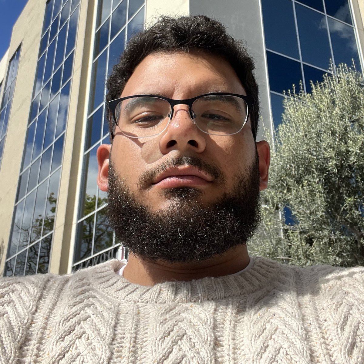 carloseddygarci's tweet photo. Tired https://t.co/Oa2IWLz7U2