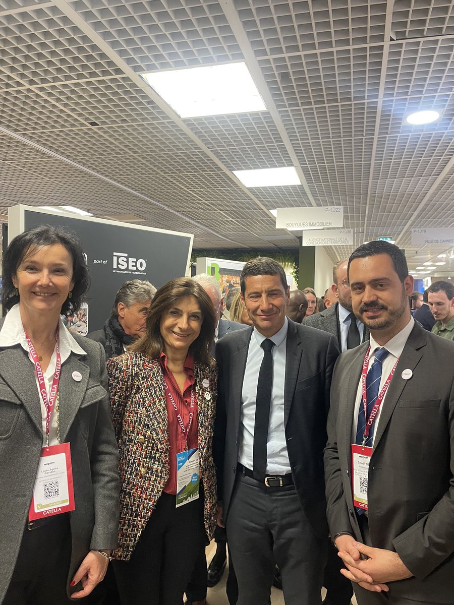 Importante journée au @MIPIMWorld à Cannes autour de notre présidente @MartineVassal, aux côtés de @lacaradec et @GerardGazay. Notre @AMPMetropole dispose d’atouts formidables que nous sommes venus valoriser. Merci à @davidlisnard pour son accueil 😉