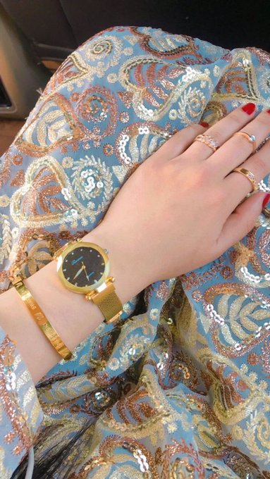 إذا أضفت سكرًا دون تحريكه في كوب شاي مُر فلن يطيب مذاقه الحياة هي كوب الشاي، وقدراتك هي السكر إن لم تحركها بنفسك فلن تتذوق حلاوة النجاح💜👌