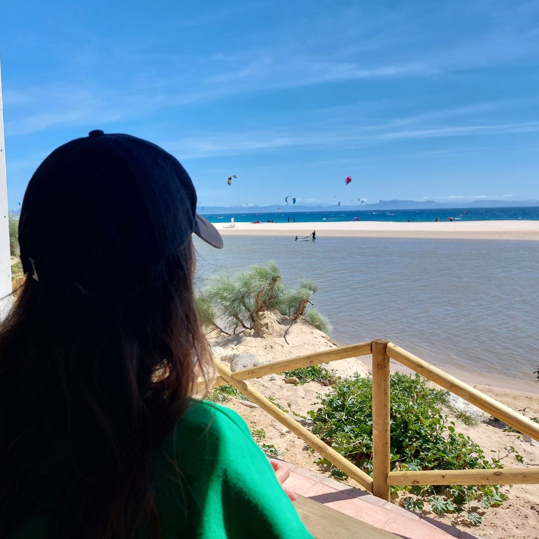 Reabrimos Chicken 🐔 Loop un año más, con más energía 💪 y emoción ❤️ que nunca! Os esperamos este sábado en la playa de Valdevaqueros

#tarifa #kitelessons #kitesurf #cursokitesurf #wingfoil #foil #paddlesurf  #kiteschooltarifa #clasesdekitesurftarifa #playadevaldevaqueros