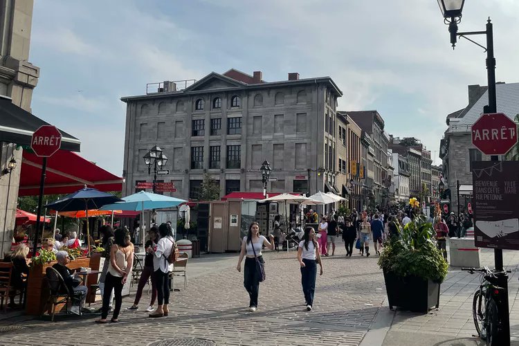 Montréal is one of the most affordable destinations to see the major solar eclipse on April 8. ☀️🌑☀️ But don't take our word for it. The data from @Kayak speaks volumes. ╰┈➤ travelandleisure.com/most-affordabl… 📷 Alessandra Amodio / @TravelLeisure #montreal