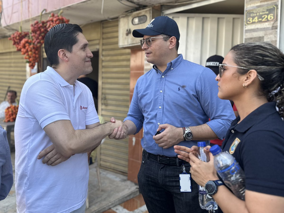¡Nos sumamos a la recuperación del Parque del Chontaduro!

Con acciones de limpieza y embellecimiento de este sector, ubicado en la Cll. 34N con Cra. 8, iniciamos la recuperación de 8 zonas gastronómicas de Cali para el disfrute de propios y turistas.

#VolvamosAMiCaliBella 🌸