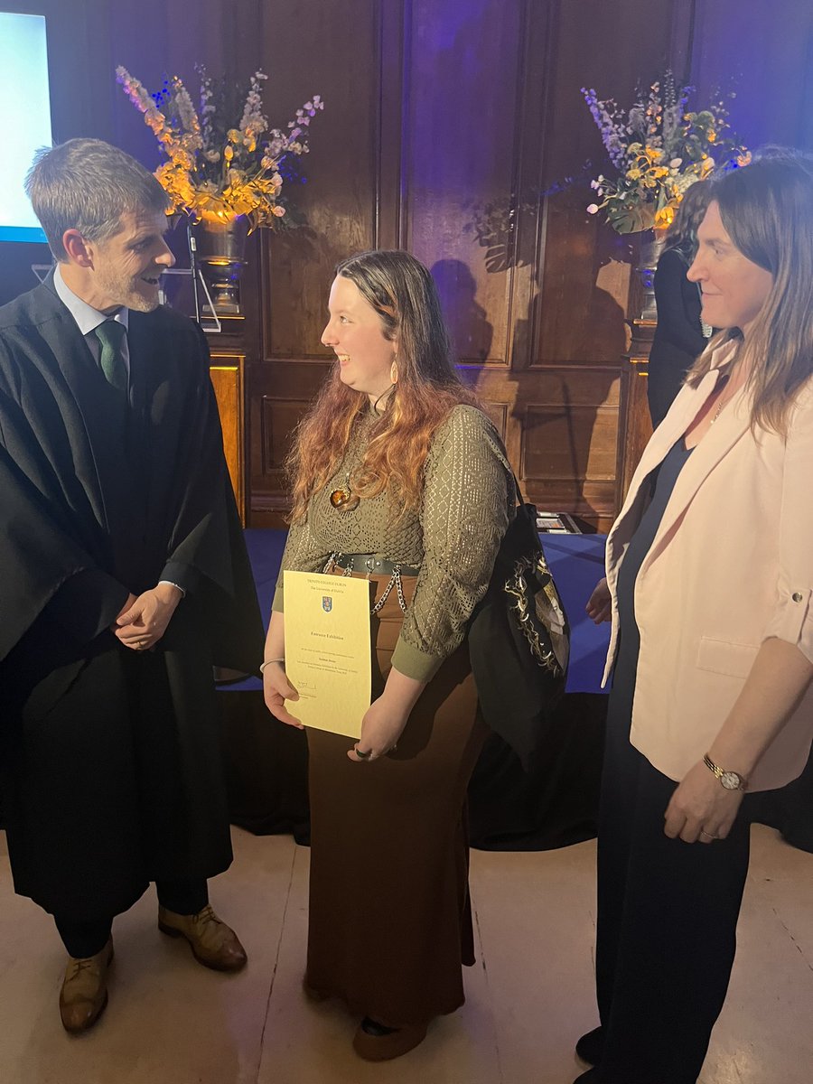 This week we celebrated past pupil Siobhan Devine. Siobhan is 1 of 40 students studying English as a major in Trinity. She was 1 of 3 students from Clare to get this entry award on achieving over 520 points in her leaving certificate. We wish her every #success #tcd #education
