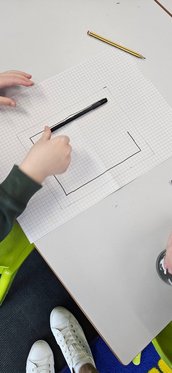 mrs_carle's tweet photo. A busy morning in P3C using our knowledge of area to create our very own towns! https://t.co/mwqHkhFNao