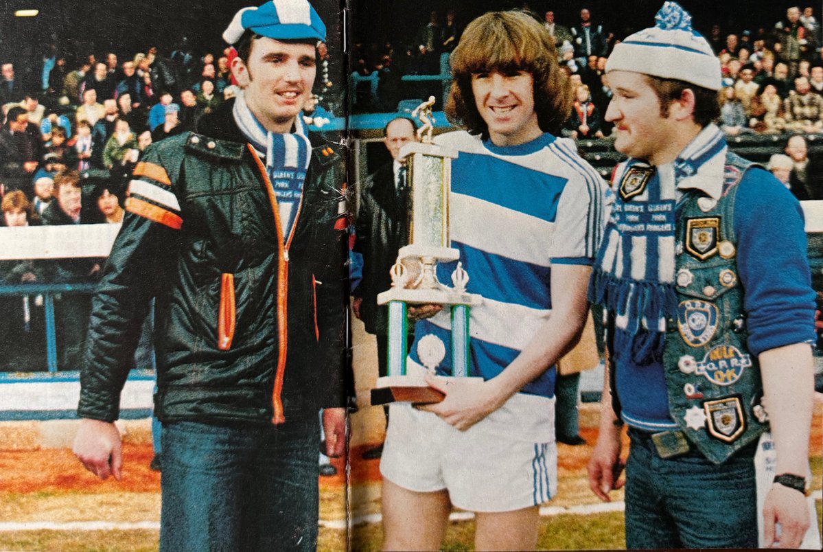 1978: #QPR Legend Stan Bowles being presented with the 'Player of the Year Award' by the Irish branch of the @QPR Supporters Club at Loftus Rd.