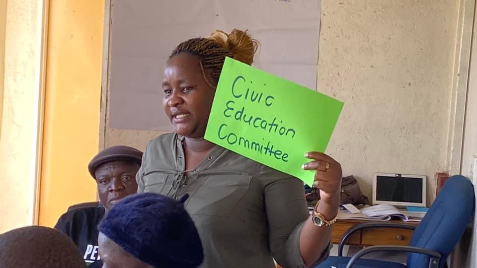 ZimRightsLIVE's tweet photo. #ShiftthePower #SP2P
What a blessing it was yesterday to spend time with our Midlands and Mat North human rights giants in Bulawayo where our Vice National Chairperson @thembachiveya launched our brand new Members Handbook: We Believe in Human Rights, the pocket edition. Kudos to the mighty ZimRights ladies @celiamafu and @gillianchinzete . #makanyanya