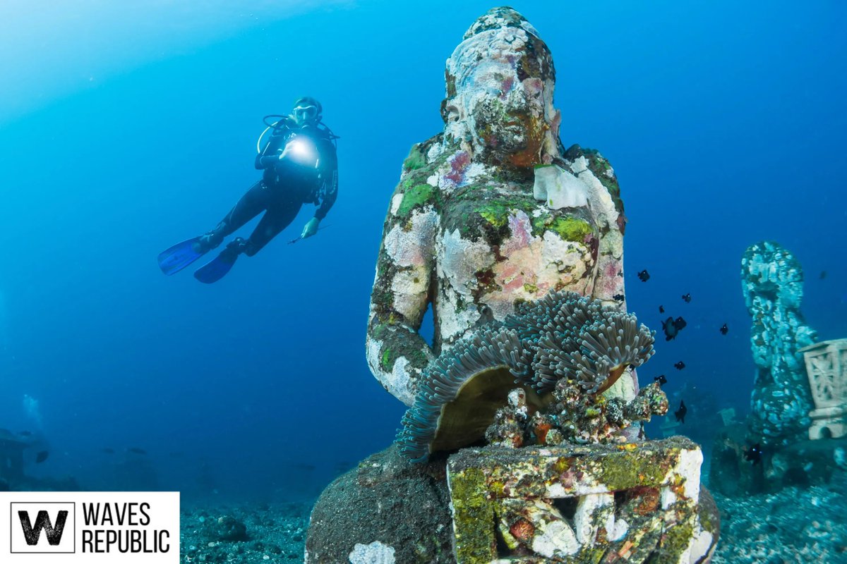 Discover the best dive spots and immerse yourself in the underwater wonders of this stunning country. #scuba #scubadiving #scubadive #scubadiver #scubapro #scubalife #scubadiverslife #scubadivers #scubagirl #scubadiverlife #scubaphoto #Scubalove #scubajunkies #scubadivinggirls