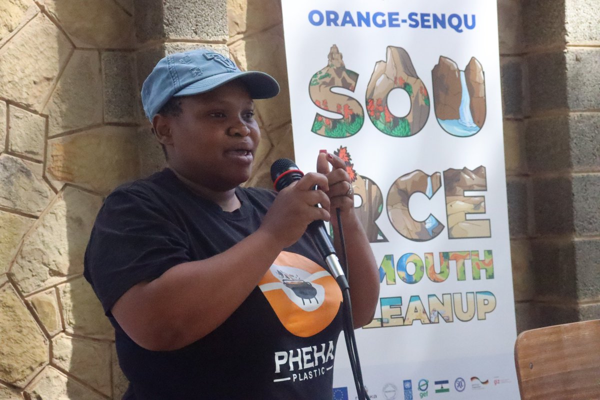 renoka_movement's tweet photo. The students were encouraged to reduce the use of plastics, taught how recycled plastic can be used by @PhehaPlastic, not burning grass at home and to not graze animals on #wetlands.
Tomorrow we will be at another school in Matsieng
#EUBeachCleanup
#SourceToMouth https://t.co/81ve3A6Lce