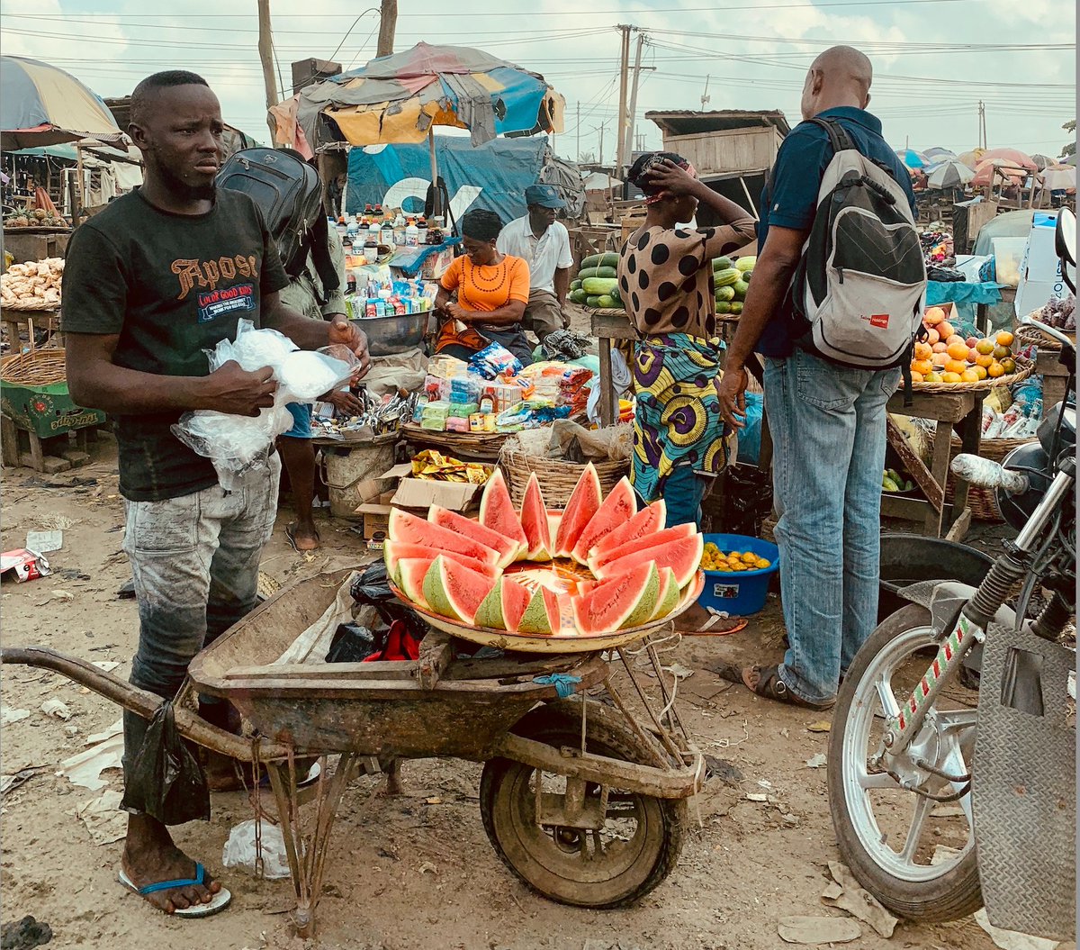 UrbanBigData's tweet photo. π Empowering local people, the #IDEAMAPS Data Ecosystem project is co-designing an exciting participatory data-modelling system for deprived area mapping in #LMIC cities. π€ Pilot cities are Lagos and Kano in Nigeria and Nairobi in Kenya. Full details: https://t.co/mq2bIlirAX https://t.co/hdDZOQMYzv