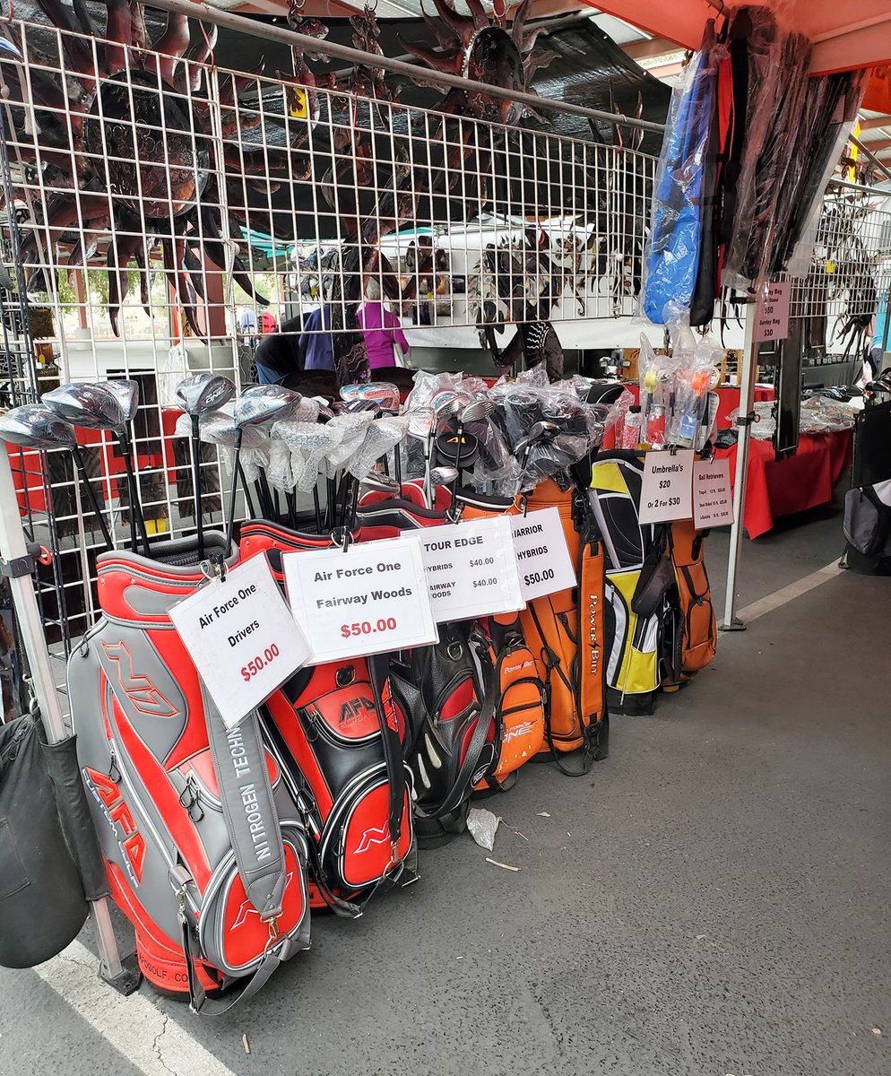 ⛳️ Hit the fairways in style! Swing by and explore a wide selection of top-notch golf equipment, perfect for both seasoned pros and beginners alike. #thingstodoinpalmdesert #outdoorshopping #streetfair