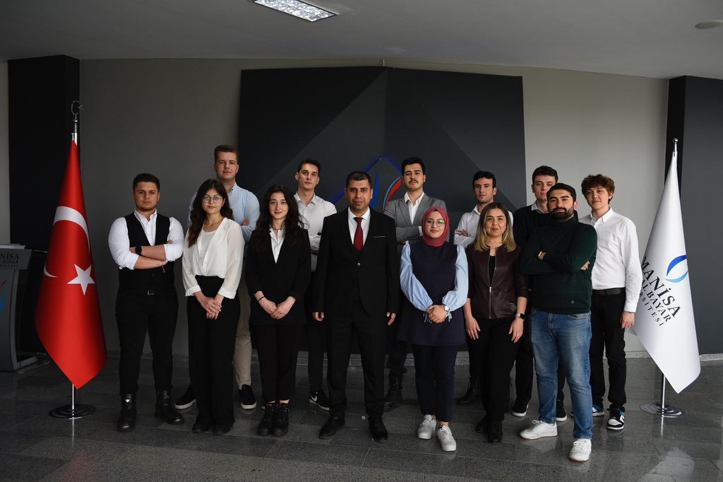 Manisa Celal Bayar Üniversitesi Proje Koordinasyon Uygulama ve Araştırma Merkezi 🙌🏻
#mcbü #mcbüproje #ekip