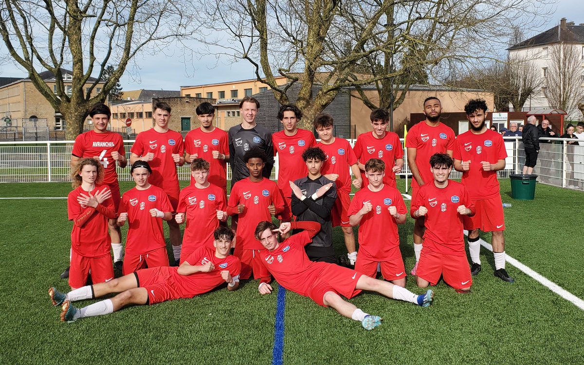 Direction Clairefontaine pour notre équipe du <a href="/ChallengeJL/">Challenge Jean LEROY</a> après notre victoire contre Chevrolliers Angers 4-2...
En route pour la phase finale, du 26 au 28 mars !!
<a href="/LFNofficiel/">Ligue F⭐⭐t Normandie 🤙</a> <a href="/unss/">UNSS_National</a> 
#teamlittre