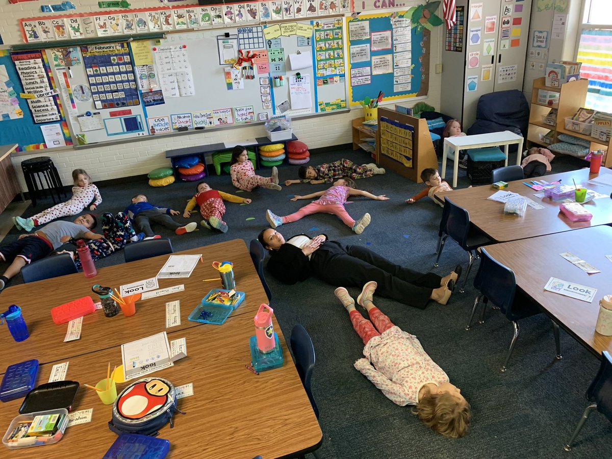 Vanessa Thomson tweet media