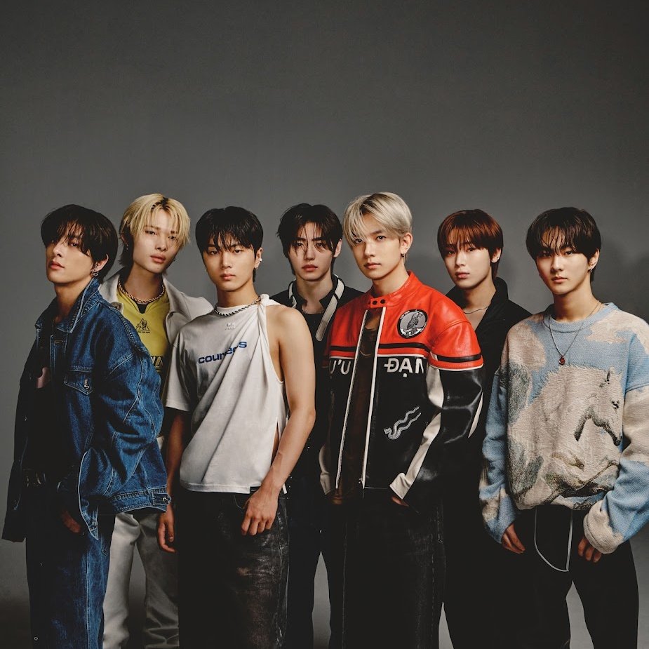viraltakes's tweet photo. ENHYPEN becomes the fastest K-pop boy group to reach 3 billion streams on Spotify. https://t.co/oy8PXAJvGv