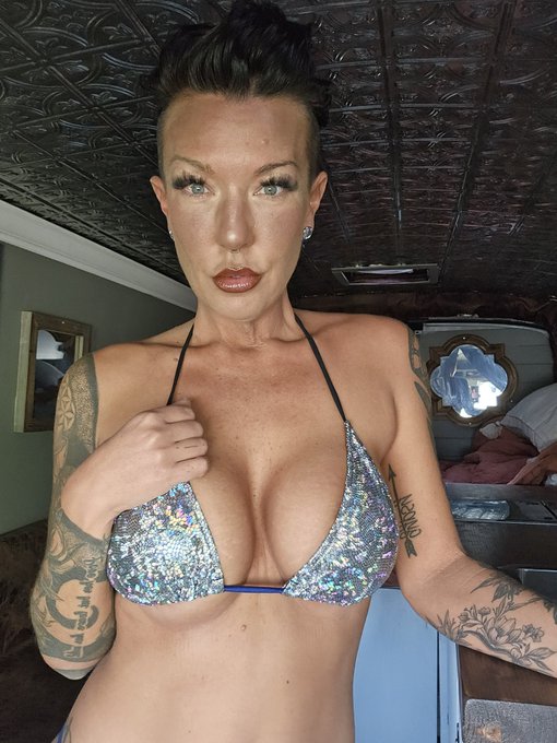 #onlyfans #fansly links in bio https://t.co/Qypdu3ZlYc<a href="/tag/onlyfans"class="tags">#onlyfans</a><a href="/tag/fansly"class="tags">#fansly</a>