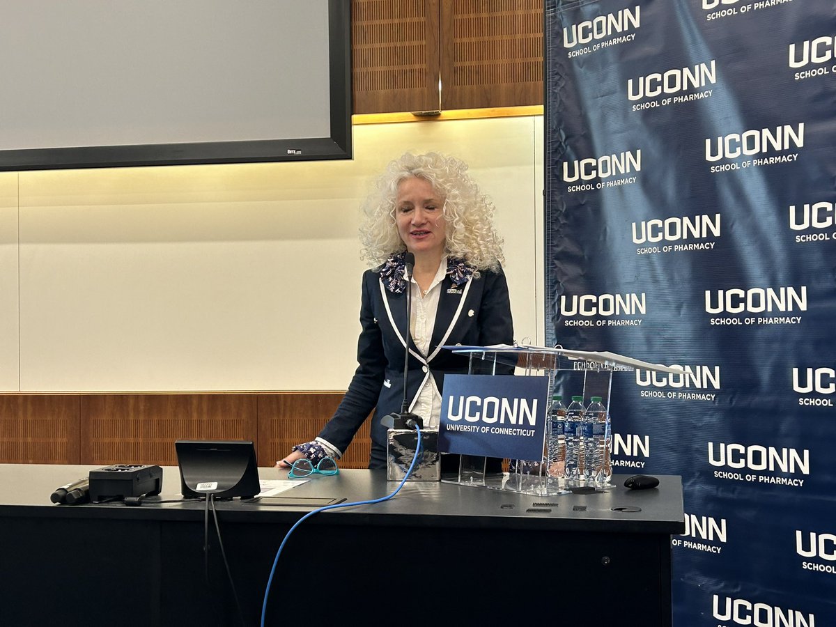 Spoke today at UConn about using AI to improve med rec. Before me were Senator Richard Blumenthal who talked about the regulation of AI and the President of UConn Radanka Maric. Exciting effort!