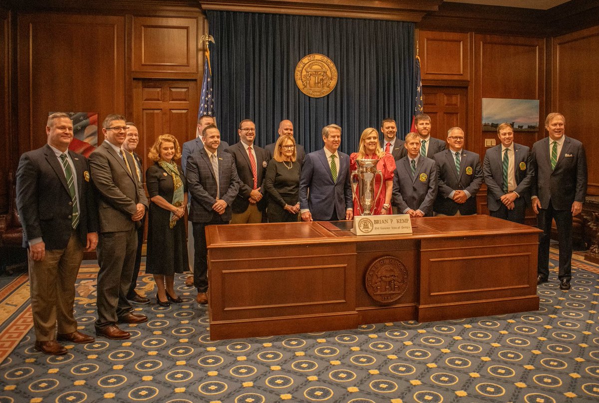 Golf Day at the Capitol with Governor Brian Kemp and his wife Marty. Thank you for supporting Golf in Georgia! @GCSAA