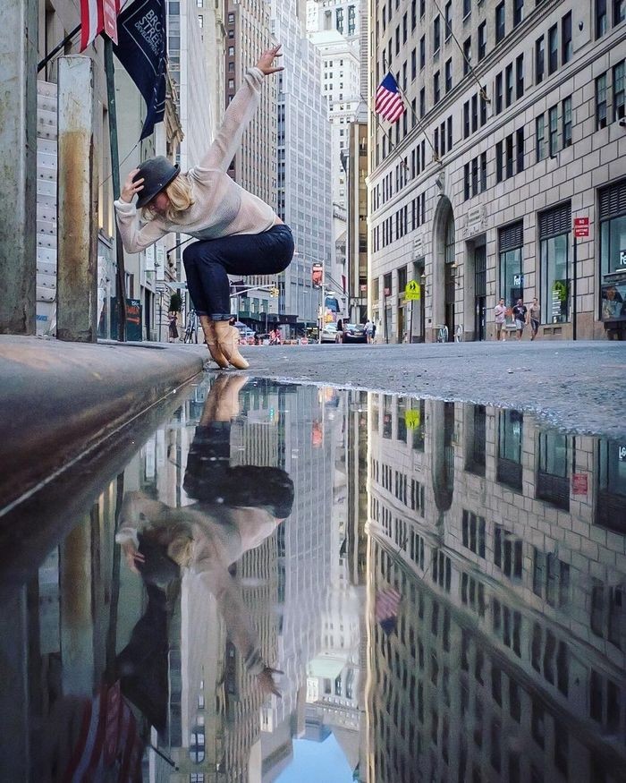 Ballett dancers
      performing
             on the streets 
       of NewYork 💃
              
   📸 Omar Z Robles ♥︎