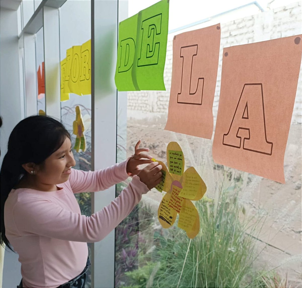 accionplninos's tweet photo. 📣 Segunda reunión de trabajo con las niñas, niños y adolescentes de la #REDIME, donde se les capacitó sobre la igualdad de género para la prevención de la violencia y se organizaron las actividades de su plan de trabajo. 🗓️👧🇵🇪👦
#DerechosEnAcción
#Participación https://t.co/lKj2HE196F