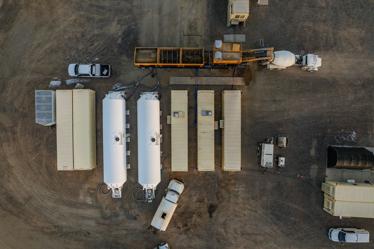 Check out this aerial view of one of our #MobileBatchPlants. We are currently set up in #Colorado, #Utah and #Wyoming to make #concrete and test the quality of the mud on site. 

#wedopower #webuildutah #makingthedirtworldabetterplace #builtforit #imakedirtlookgood